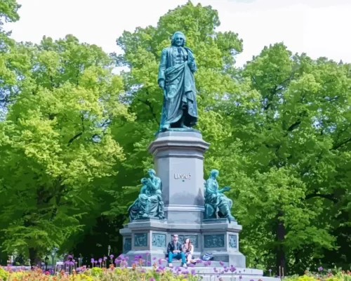 Statue of Linnaeus in Humlegarden paint by number